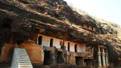 manmodi caves